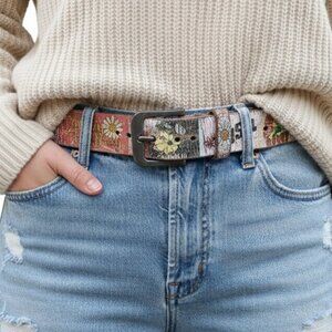 FOSSIL belt vintage boho floral distressed patchwork - S (see measurements)